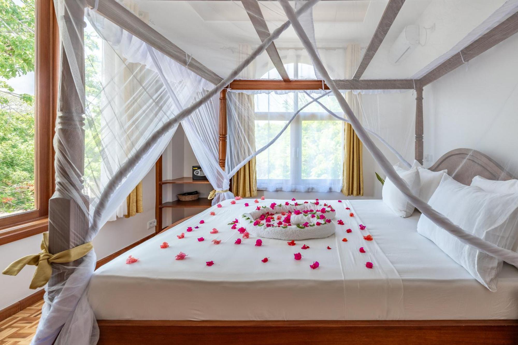 Villa Branca Diani Boutique Luxury & Personalized Service Diani Beach Esterno foto